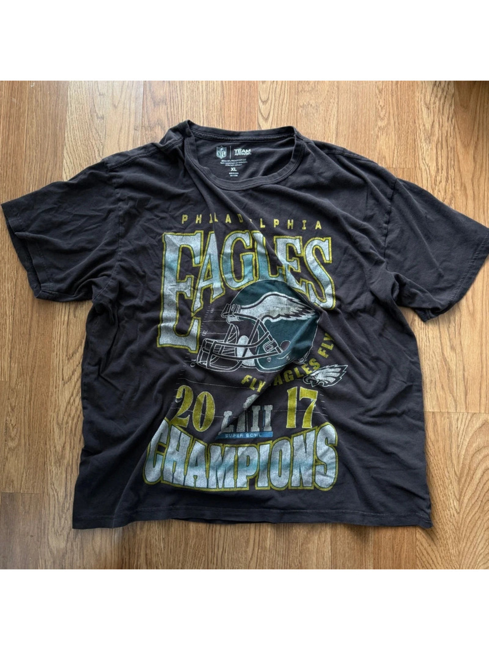 NFL Eagles football graphic t shirt xxl